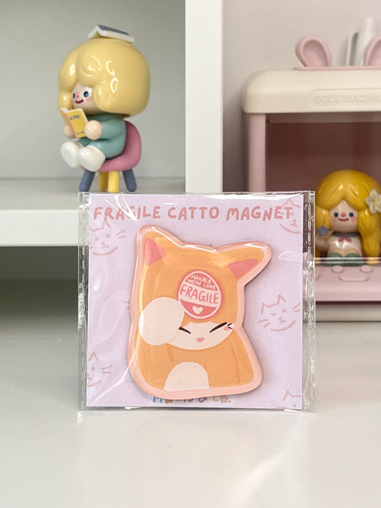 Fragile Catto Glitter Magnet